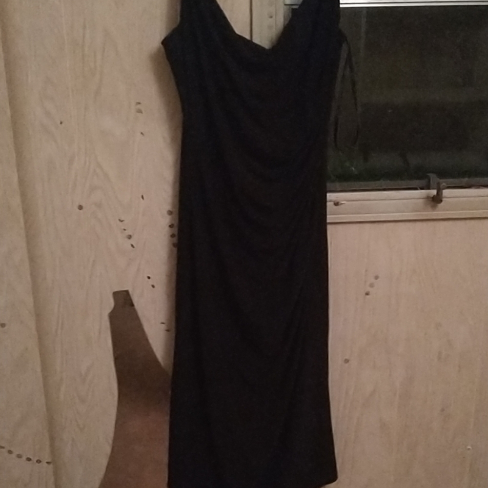 A black dress by laundry